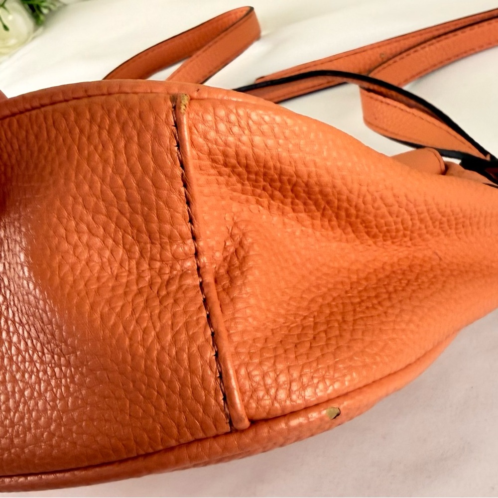 👜 Nanette Lepore Tan Pebbled Faux Leather Crossbody / Clutch - Picture 12 of 14